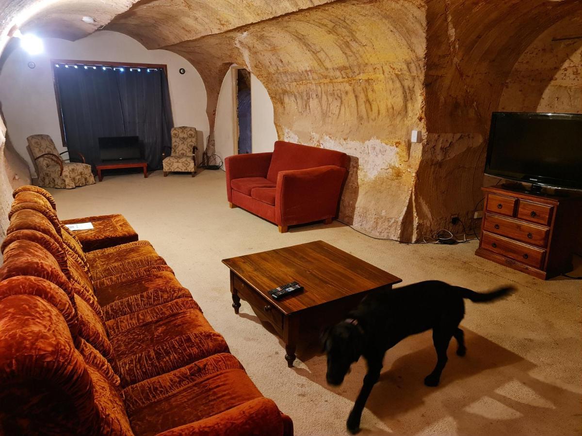 Underwood Court Fresh Dugout- Hosted By Coober Pedy Accommodations Екстериор снимка